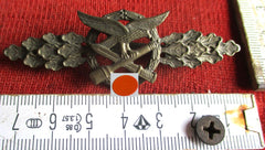 Luftwaffe NAHKAMPFSPANGE, in Bronze an breiter Nadel frühe qualitätvolle Fertigung