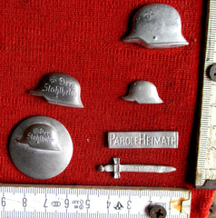 Stahlhelm Reservisten Abzeichen Jungstahlhelm Konvolut ohne Nadeln zum basteln