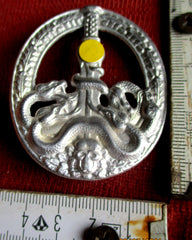 Bandenkampfabzeichen in Silber hohl geprägt  runde unmagnetische Nadel Schöne Sammleranfertigung