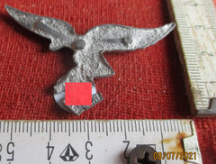 Aigle de la Luftwaffe en métal avec fabricant, sans aiguille. Belle reproduction de collection.