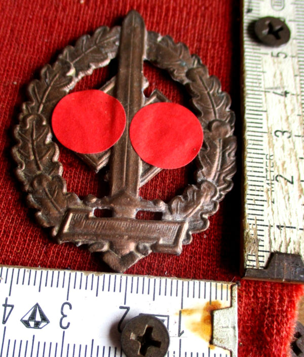 SA NSDAP Sportabzeichen Orden Buntmetall ohne aus einem alten Händlerbestand