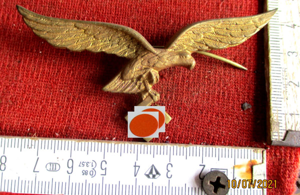 Luftwaffe – Großer Adler mit Hakenkreuz | Gold | An Nadel | Uniform & Dekoration | Originalstück