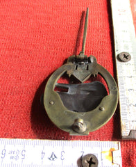 Panzerkampfabzeichen in Bronze Einsatzzahl 25, Hersteller L 43 (Josef Feix Söhne mit Sitz in Gablonz) mit zugehöriger Verleihungsschachtel