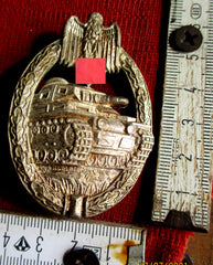 Panzerkampfabzeichen in SILBER Hersteller L 43 mit zugehöriger Verleihungsschachtel schöne Patinierung