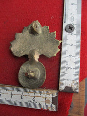 Sturm-Pionier Abzeichen Preussen Grenadiermütze Mineure Bergmann Pioniere Artillerie France Belgique&nbsp; Material: massiv Messing