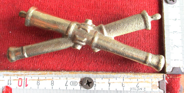 PREUSSEN SCHULTERKLAPPEN Artillerie SHOULDER BOARDS EPAULETTEN-AUFLAGE  für Offiziere der Artillerie-Regimenter Massive Ausführung.